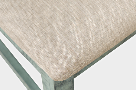 Krzesło tapicerowane turkusowo-miętowe shabby chic – drewno akacji, styl rustykalny
