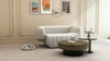 Nowoczesna tapicerowana sofa w kolorze białym- Nua