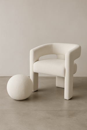 Biała poduszka dekoracyjna z weluru – stylowa forma kuli, z zamkiem